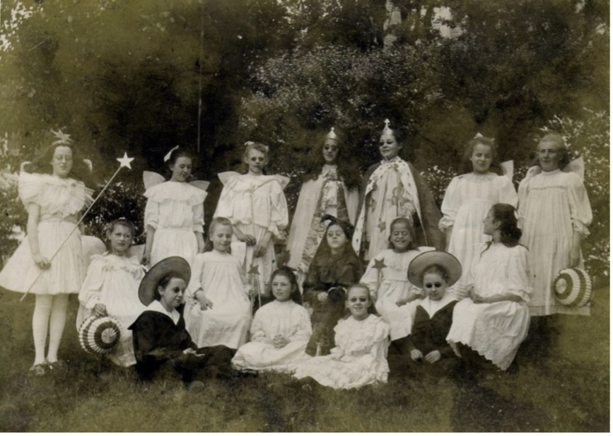 Dorothy is seen here posing in this cast picture (back row, third from the right):